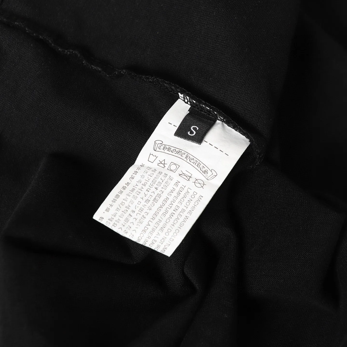 🅿️180 Chrome hearte/Chrome heart ch 25ss early spring new pattern logo washed T-shirt short sleeves. A must-have item for daily commuting for men and women in light luxury. The correct version is welcome to compare. Detailed features: 280g 100% cotton double yarn jersey fabric. Custom dyed in the same vat with special thickened 32 count double-strand 1x1 thread. Double-needle cross-stitch technology. Original main mark. Washed hangtag. COLOUR: Washed black. SIZE：xs-l